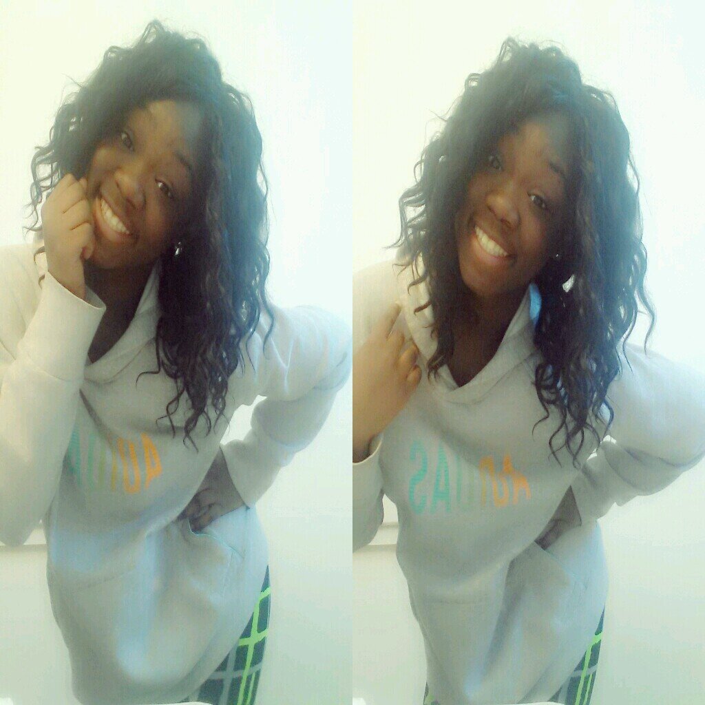 A young girl , thats loving & living LIFE  ♡