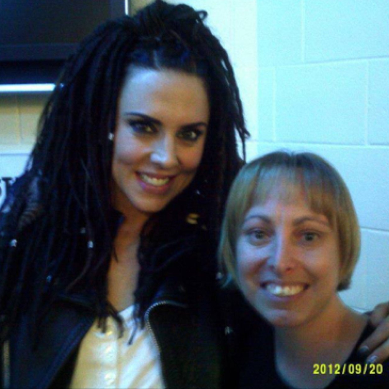 Hello im Nikki and im a huge fan of  Mel C she is my idol and always will be, Mel C rules forever!!!!!