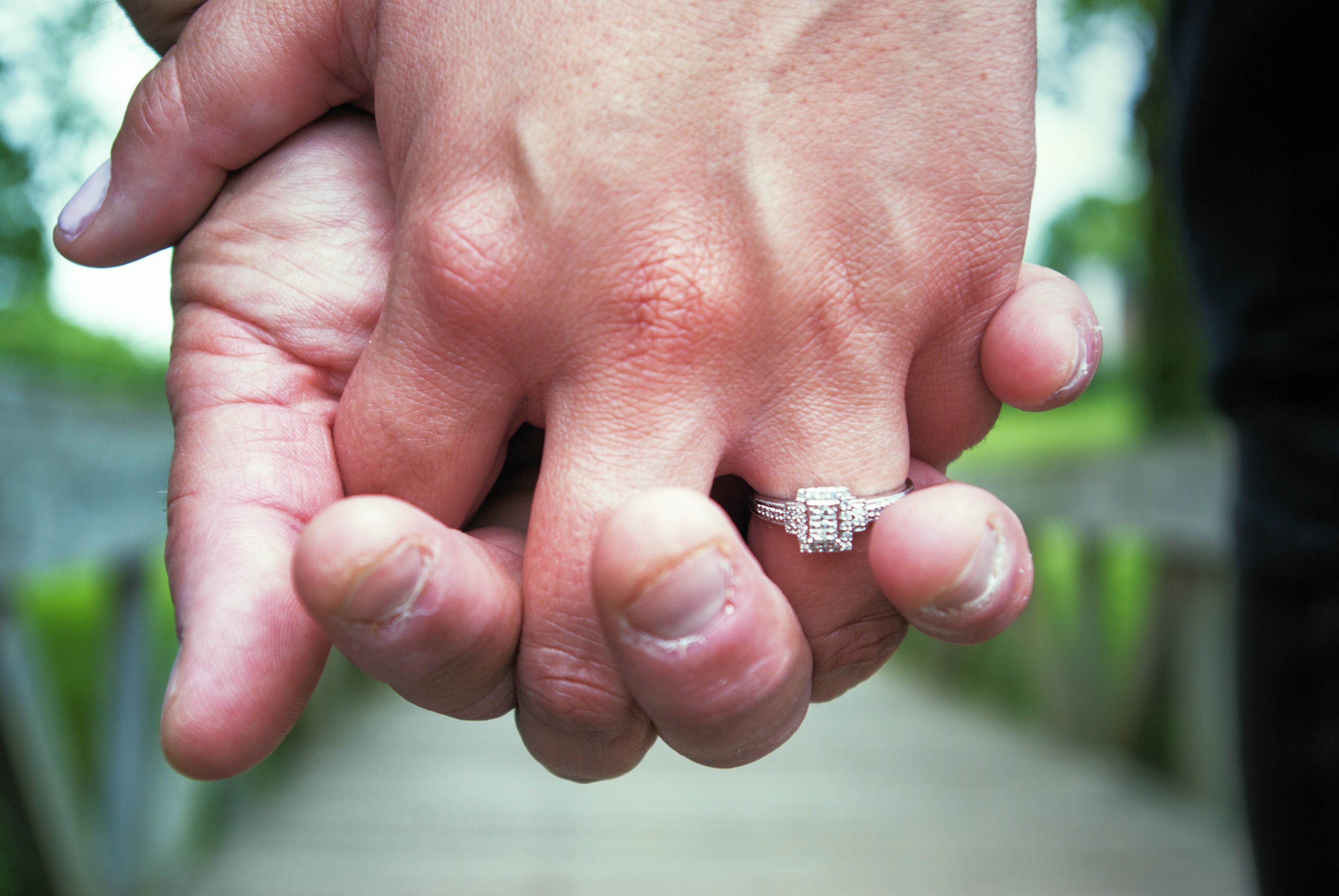 Emerging Baltimore-DC area photographer, shooting Love (Couples, Unions, Babies) and Personal Projects (Naturescapes, Non-Humans, anything that catches my eye)