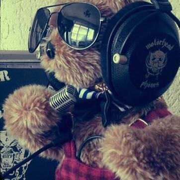 mr_pyb's profile picture. .NET Dev - Heavy Metal  & Ambient Electronic - Karate - Tao & Zen - Synthesizers & Midi