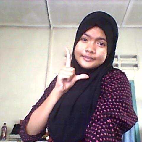NURBaDzLiN,Just call me leen/14/jb,facebok:NurBadzlin leen