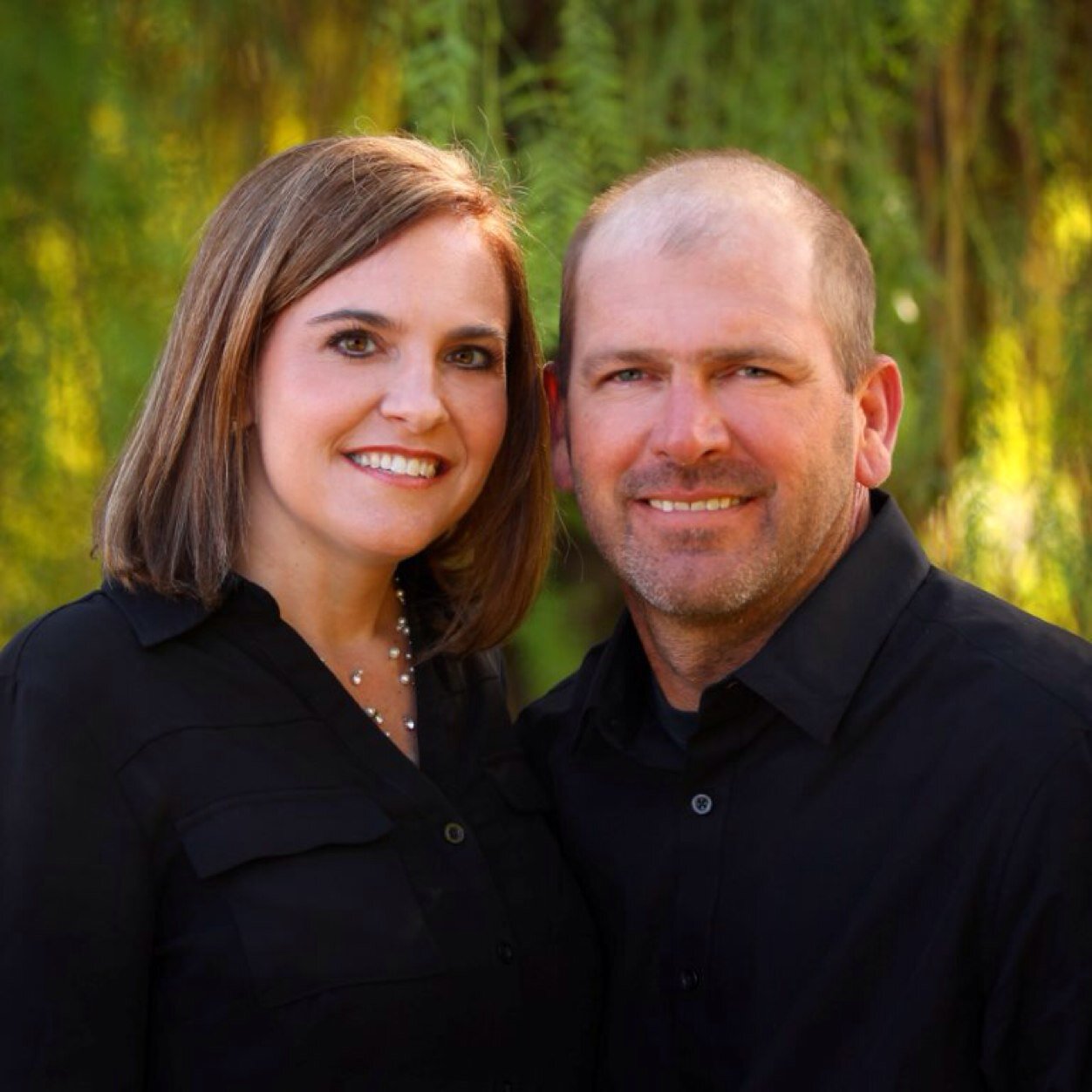 I am married to the most amazing man, have 3 incredible children & blessed with a job that I really love! Life is a blessing from God... Choosing Joy everyday!