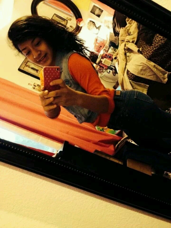 follow me?♥