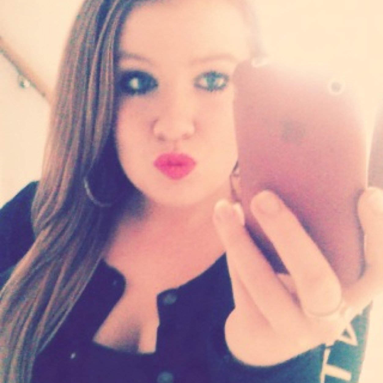 Nummer vraag maar :$'♥ By youre self • oud genoeg & op mezelf, • Amsterdam •