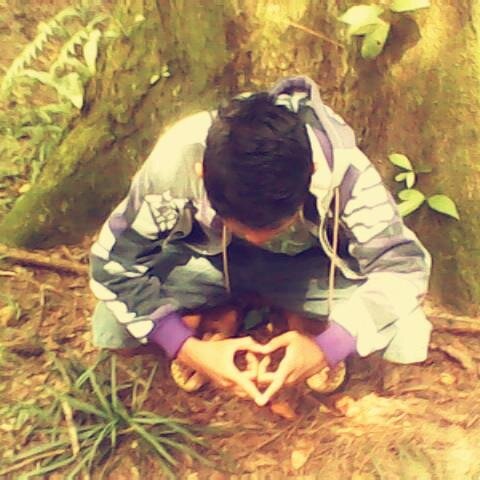 ari_wjy's profile picture. Pengen punya sahabat sejati......