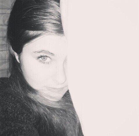 AdelinaMPb's profile picture. .
Nuria♥Dea♥ y Aran♥ 
ONE DIRECTION, ke$ha, Miley.