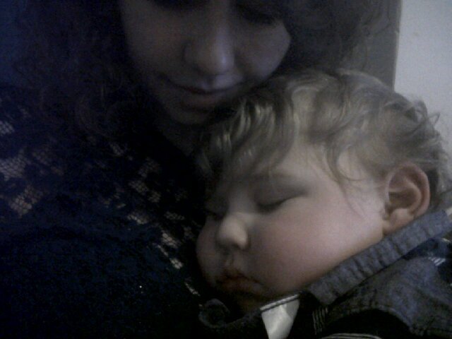 Hi, I am Jay....arty, lovable, small, bubbly, married and a mummy! =] x