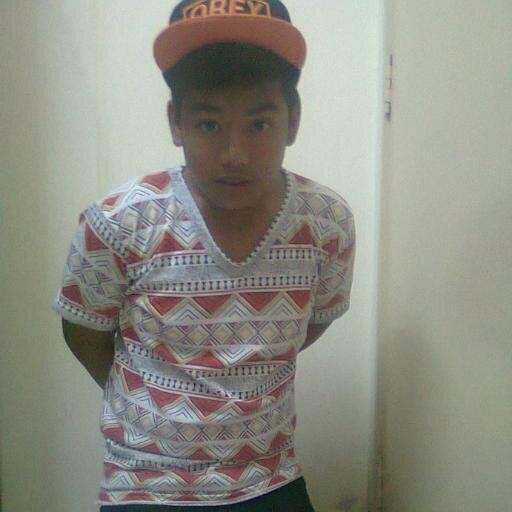 arelyph_krusher's profile picture. Berhenti mencari yang sempurna kerana kamu pasti tidak akan menjumpainya, apa yang harus kamu lakukan adalah terima seadanya ツ MENTION BACK TO FOLLOW