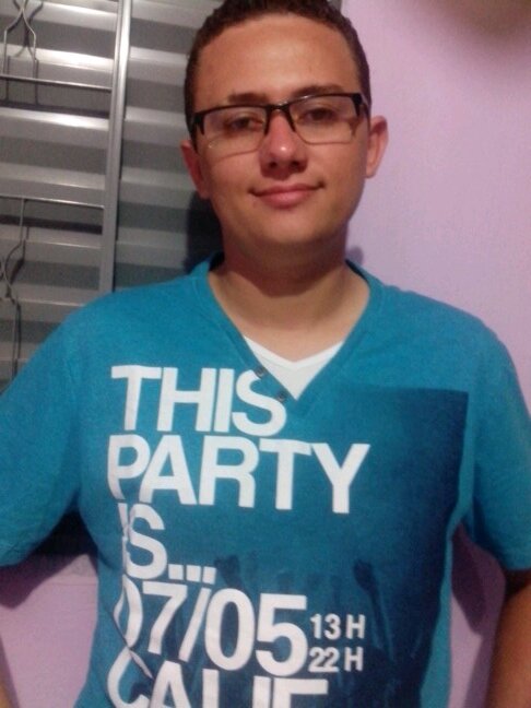 Me sigam  sigo todos que me seguirem.