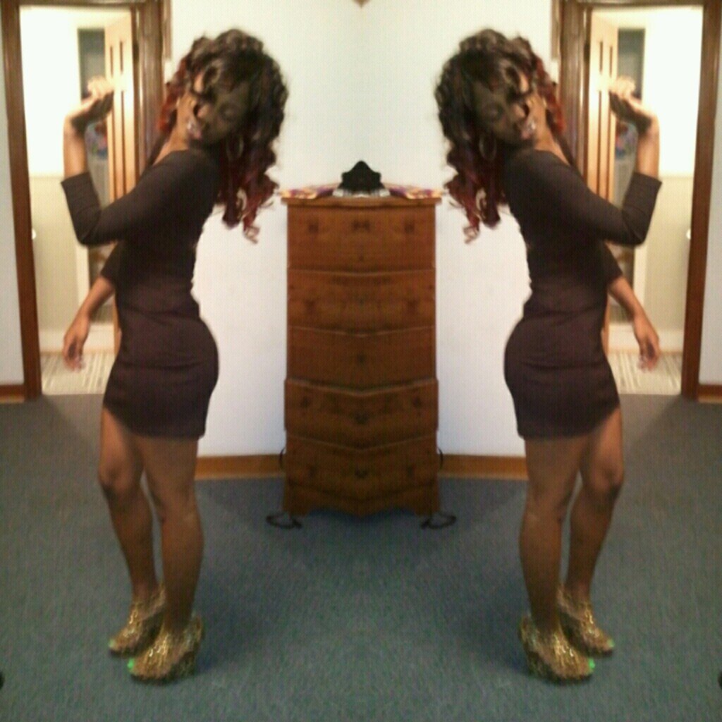 IG; pretty_dark_stonner,
FACEBOOK : LaPaireyae Primer 


DARK, THICK BIT ! ;))