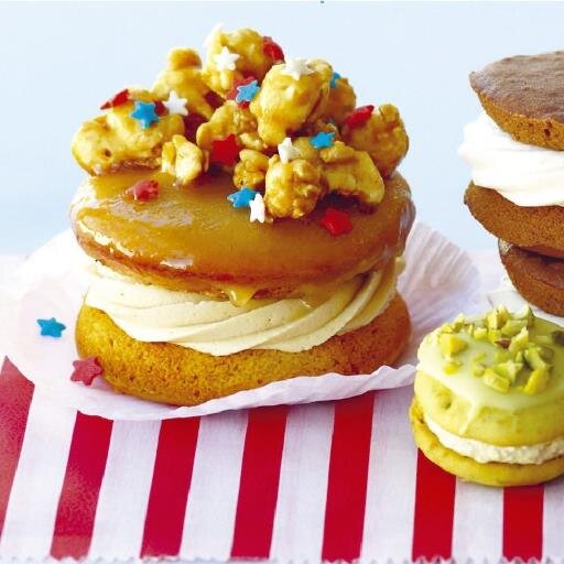 If it's sweet and cute Les Mignoneries has it! Jars of Cake, Cone Cakes, Sweet Desert Pizzas, Fudge, Cookies and Whoopie Pies!