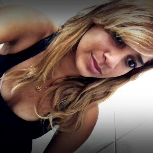 sou aquelas q pensam q sou,mas surprendo-os a cada dia