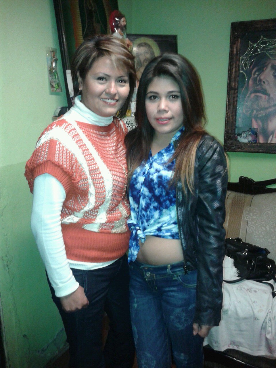 Poco a poco la vida nos enseña por quien debemos luchar & a quien debemos renunciar.    !Dios cnmigo quien contra mi3