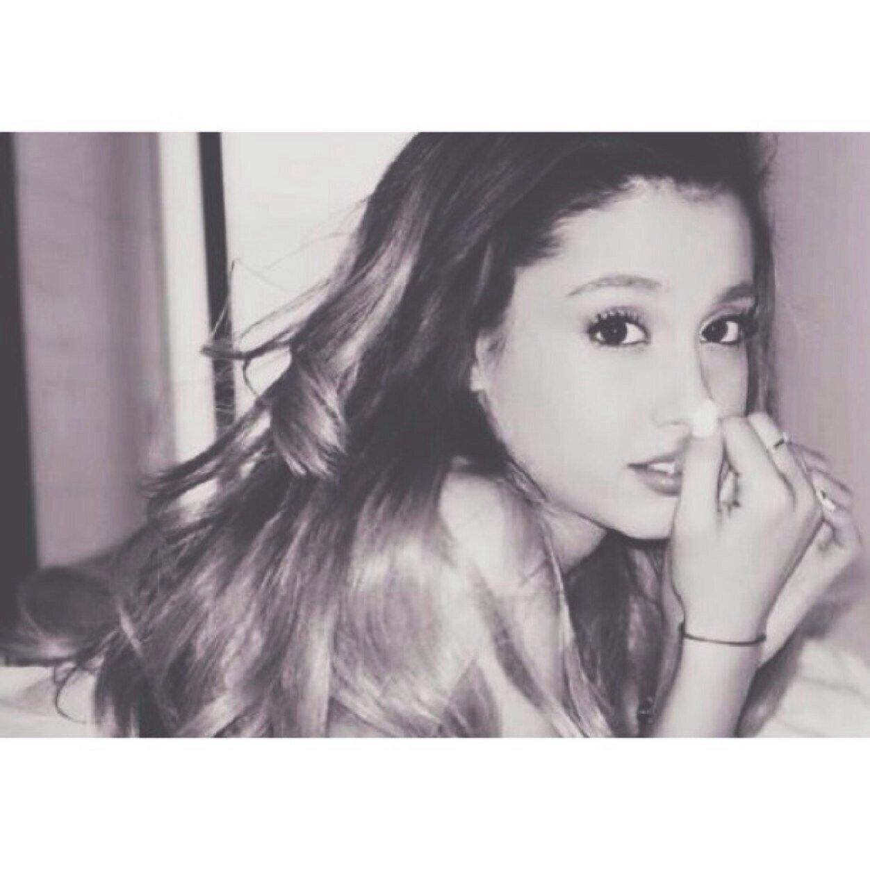 BocaAdorbs's profile picture. ♡ Be yourself and dont give a damn ♡
Ariana Follows