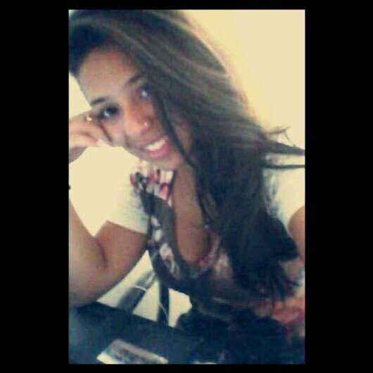 Eu choro. Eu brinco.Eu grito. Sou uma menina meiga. Nunca fui perfeita, mas sempre fui verdadeira