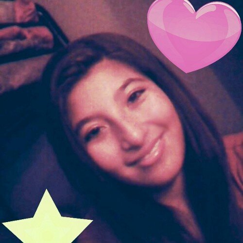 alexisboobear12's profile picture. Love u friend
