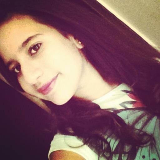 Não sei amar pela metade ou eu amo MUITO ou não amo NADA..sou selenator,seeley e leviner ;)