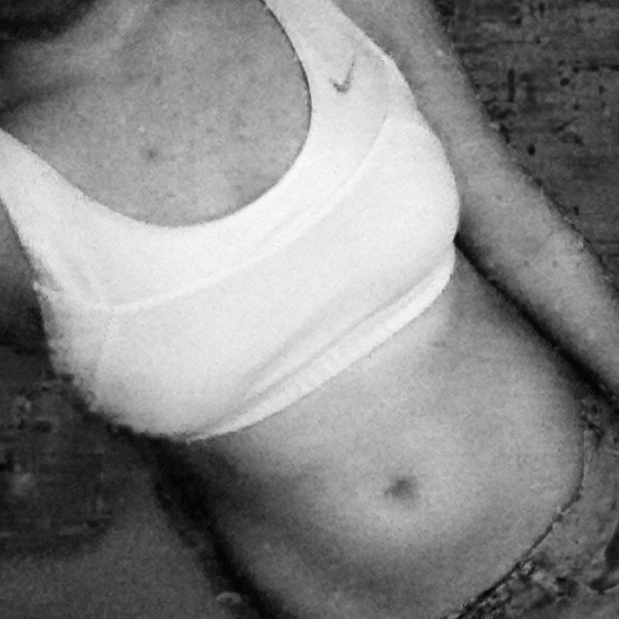 Avi is me. 15 5'4 126 lbs.