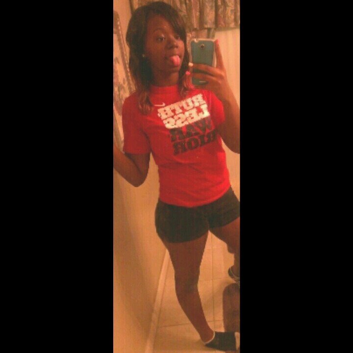 hell yea its me Jaelyn Mercedes Aliniece i love god and my family and friends #Team Heat #Team Lebron follow me : )