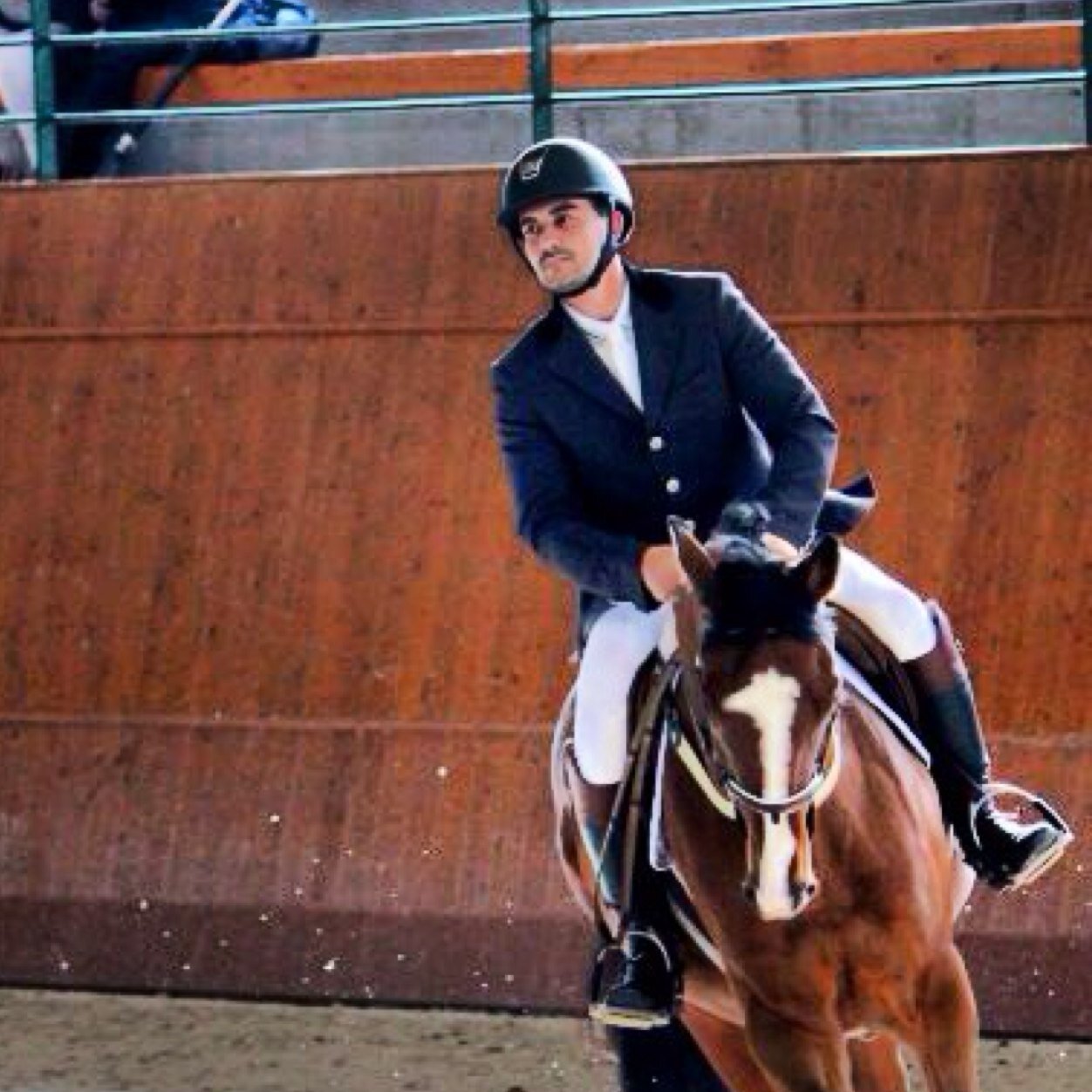 RoiCastroN's profile picture. 