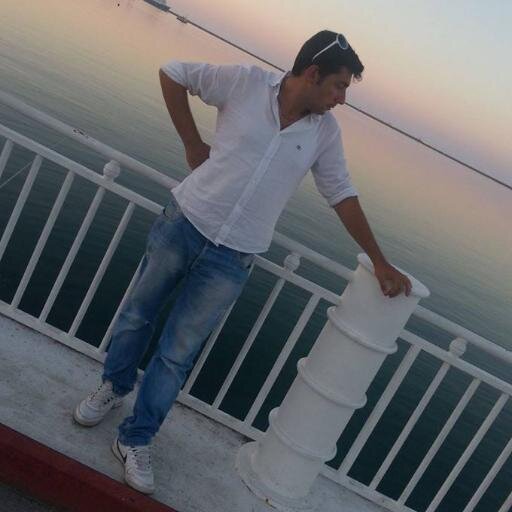 ''Hayat, Uzak çekimde komedi,yakın planda trajedidir..''