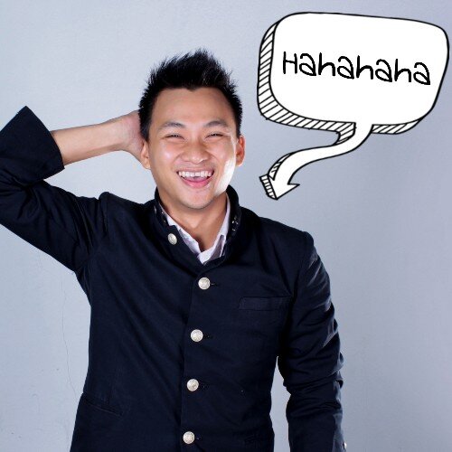 Gw? Announcer, pegawai kantoran, dan pengusaha muda sukses!!