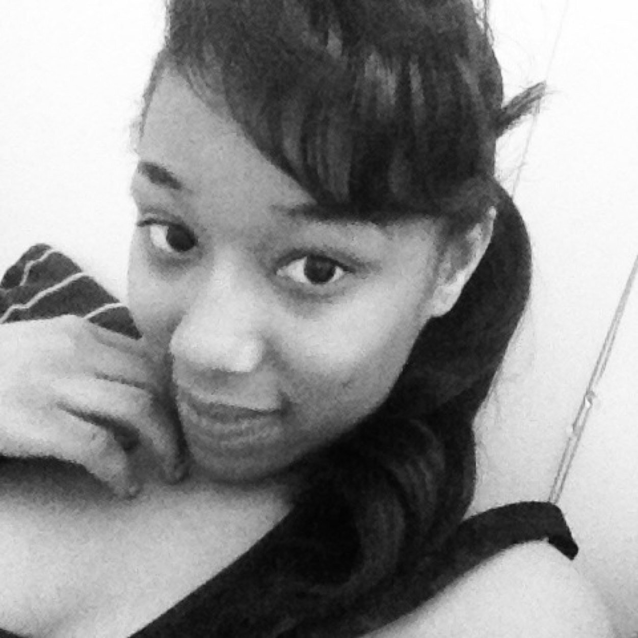 **QueenCrump**Hairstylist.Singer.Rapper Nothing matters if u not getting$$$Kool.Fun.&Funni..Team.Y.G.O.D Call me Queen.Dee.Or MiniFollow I Follow back