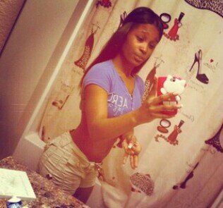 I'm cute funny&& smart FWM because I'm single Need a true person :) god is #1 I love boys