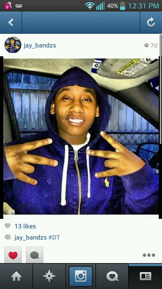 17 years Junior 15 To Busy Be Getting Money Kik: TeamworkJay Fmoi: Jay_Bandzs Single