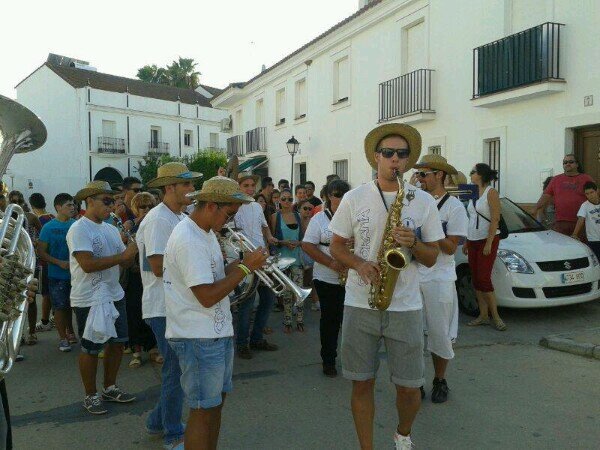 Twitter Oficial de Charanga La Tribu 
(Trigueros) Huelva
charangalatribu@hotmail.com

617381804 DIVERSIÓN ASEGURADA PARA TODO  TIPO DE EVENTOS. 617381804