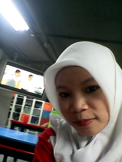 Riinarmada's profile picture. Orangnya biasa aja, simple