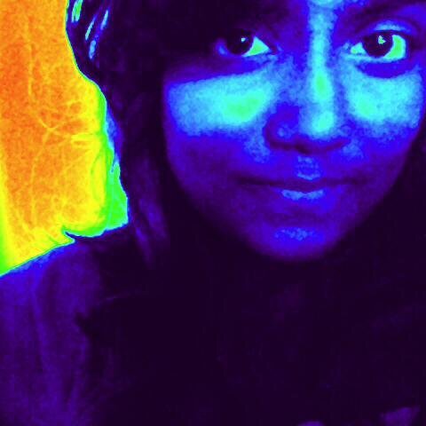 Uzma. 19. DIRECTIONER.∞ Food lover :') . Shopaholic. ♡