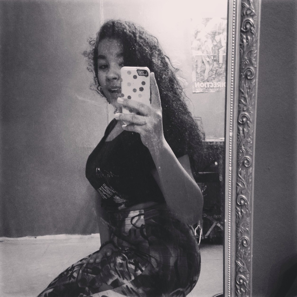Im a Belieber 
Insta: adore_us_2424
Vine: Nia & Zelda
Love all you guys ❤️