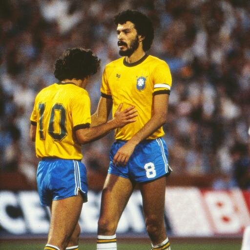 Images of Football Vintage. Una gambeta de Maradona. Un cabezazo de Crouch. Una falta de Pernambucano. Un gol en Maracaná.