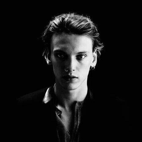 Leo para escapar de este mundo. Leo para alejar el estrés. Leo para vivir mas vidas. Leo para amar. Leo para ser feliz. Y Leo para ser yo.[H.P][TMI][THG][TFIOS]