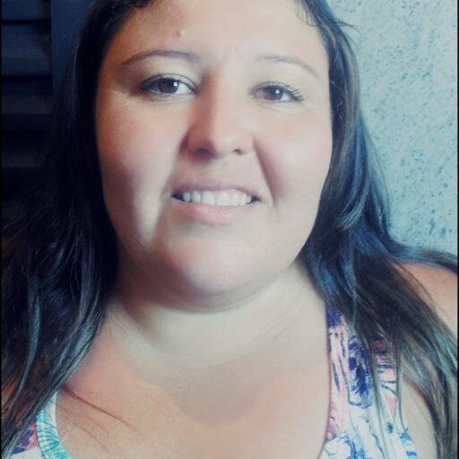Nunca digas que esqueceste um amor diga apenas que consegue falar nele sem chorar, pois o amor é... inesquecível