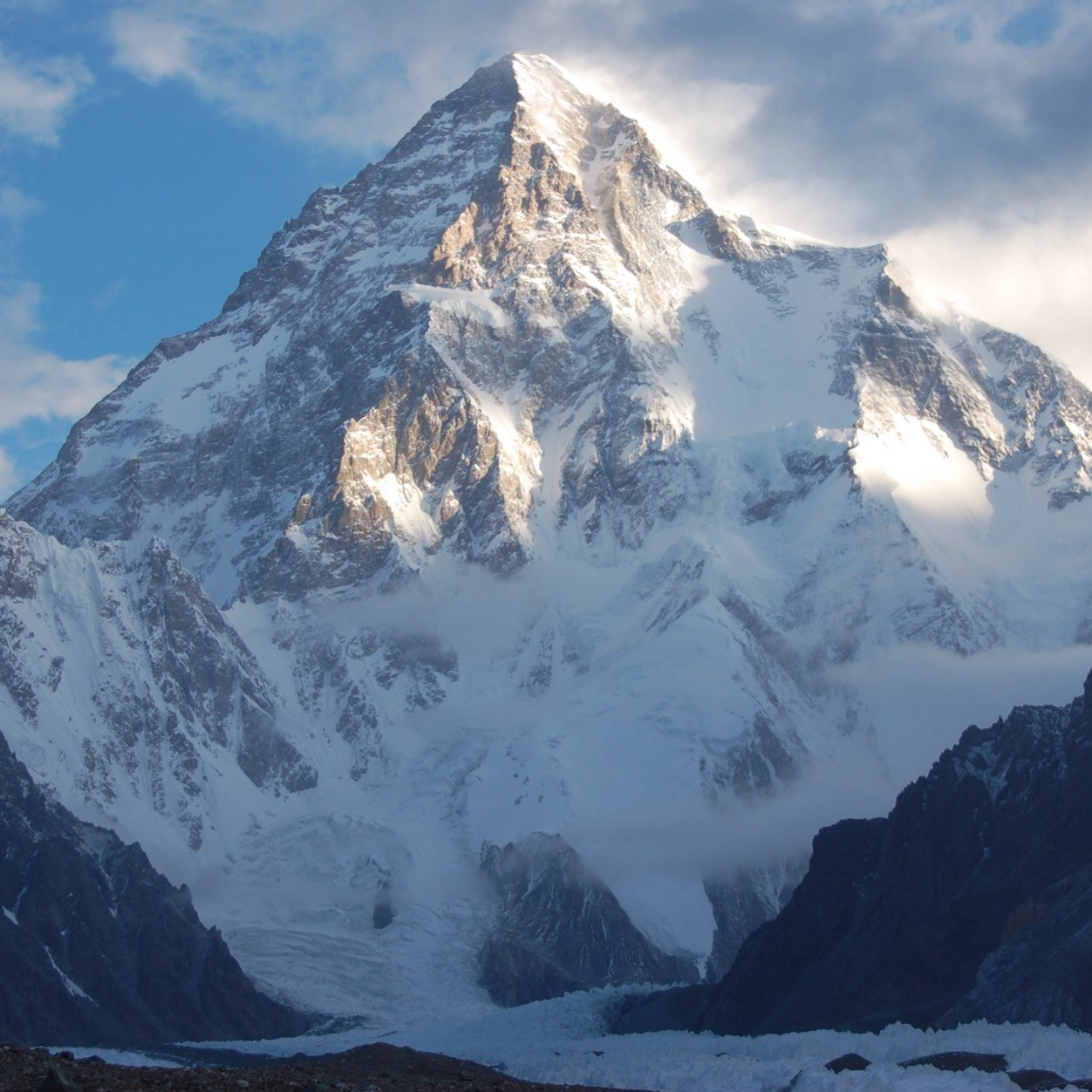 Joshua_Dotson's profile picture. Im a nurse that loves comedy, auto racing, cigars, and just about a little bit of everything!!