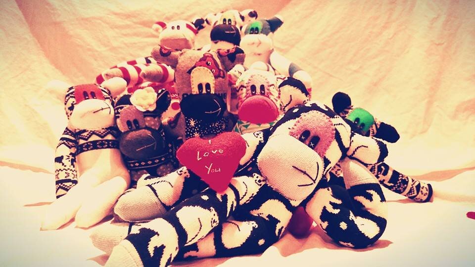 BFunkeys's profile picture. Barrel Full of Funkeys is a small business that makes cute, fun sock monkeys. Check us out at http://t.co/ya5GA34xsw or Facebook /Barrelfulloffunkeys
xxx