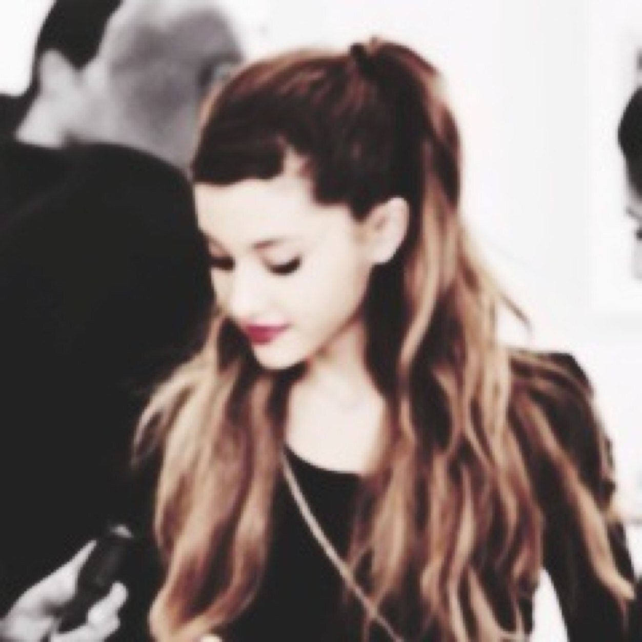 Ariana || single || baciamica, scopamica, coccolamica