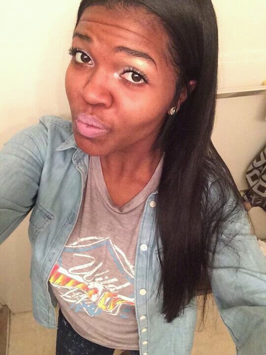 Born an original, definitely won't die a copy. Enjoying being MYSELF! #Teamiphone4
#TeamPretty
#TeamDontqiveahFUCK
#LonqHAIRdntCARE
#TeamFollowBack
