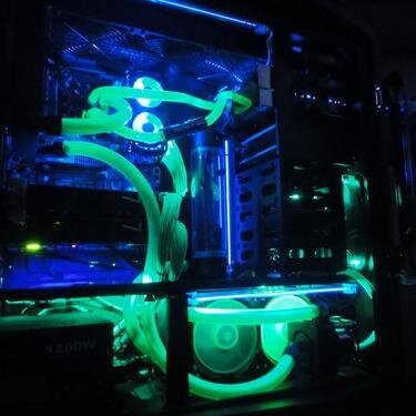 Owner & Technician of Cozmic Computers -  *Custom Built Computers*