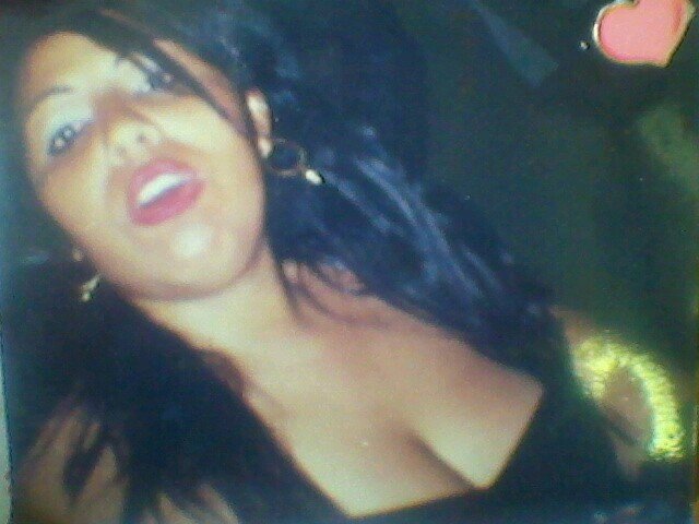 nascida em 10 / 02 / 1976