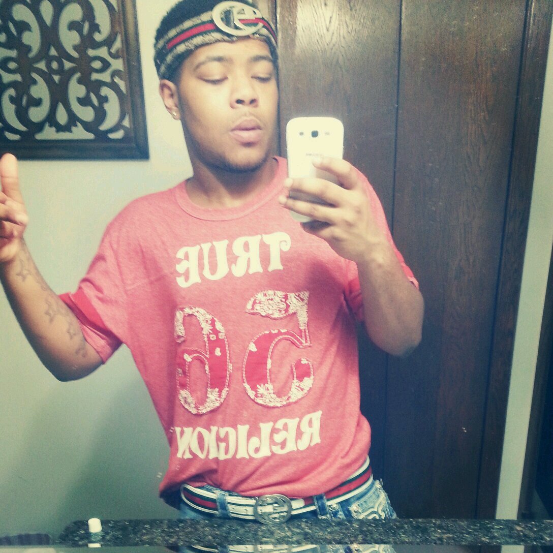 campigne on u Brokeanese ass niggas Designer erthing n knockin 100% Bad Bitche$$$