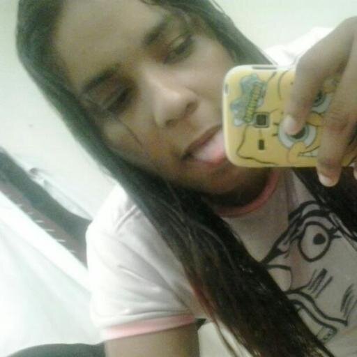 Amo ao meu Deuus,minha Familía,amoo Músicas,sou Geniosa porém legal huashuashua,amiga de verdade,sou VASCAÍNA,sou mimada,timidaaa demais,e acho que só (: