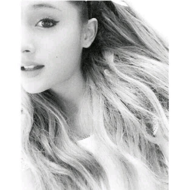 Hey!! Please follow @missyariana and ask her to follow you back. Have a great day :)