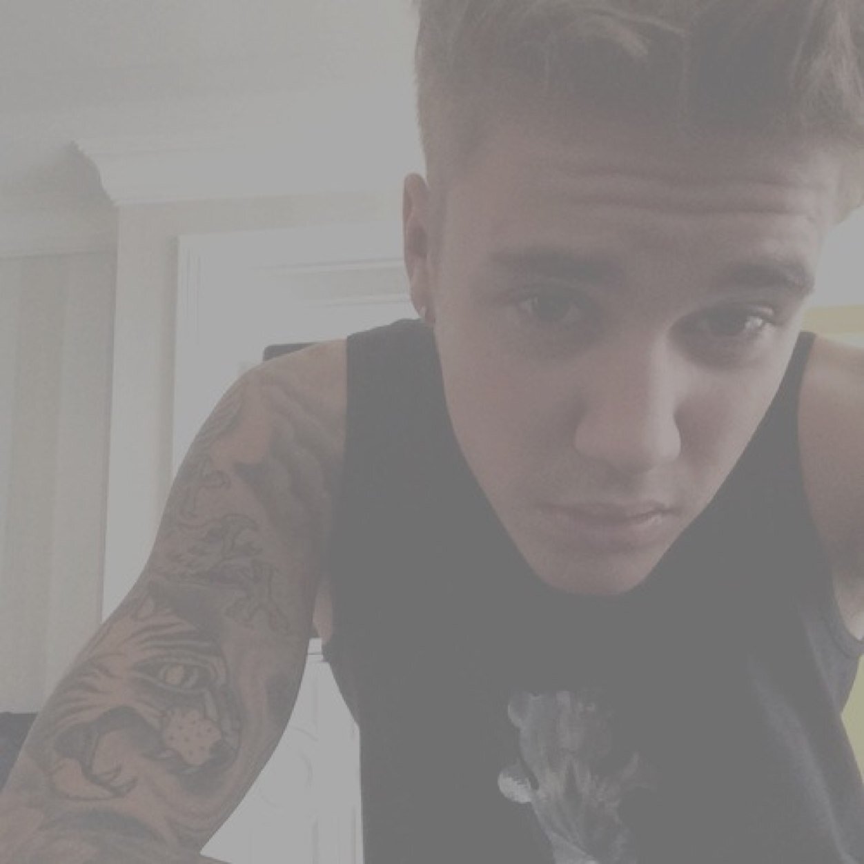 ❀slaying since 1994❀ ✞saw justin at 24-10-13✞