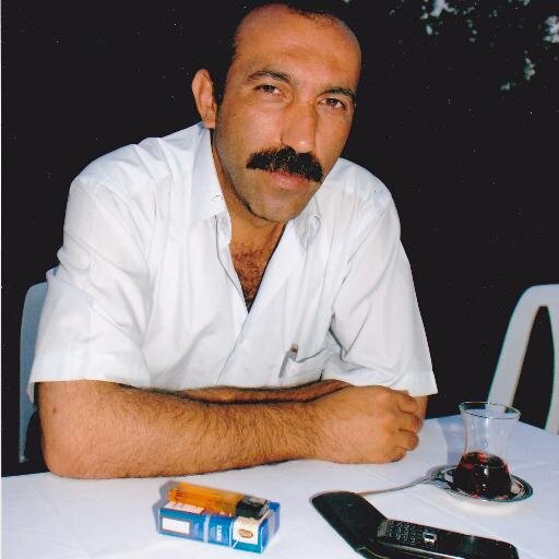 Aklı Öldürürsen, Ahlak da Ölür.
Akıl ve Ahlak Öldüğünde,
Millet bölünür.
Kadı'yı satın aldığın gün  Adalet  Ölür. Adaleti   Öldürdüğün gün:
Devlet de   Ölür....