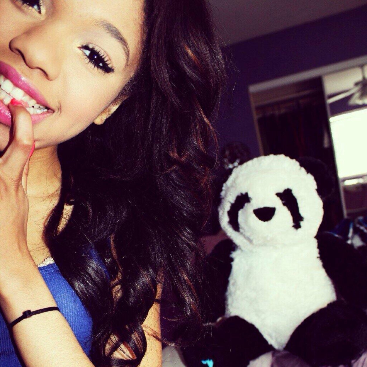 I am 1/1 a fan of @TTLYTEALA She is so awesome follow her! Better yet Google her.