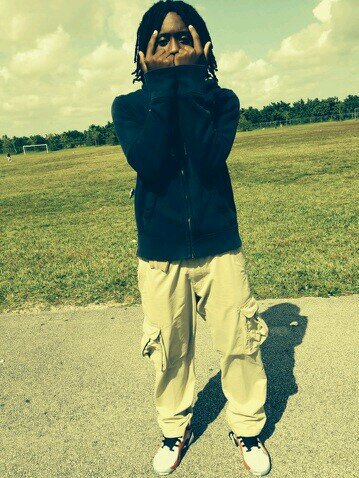 Exit1Zayy's profile picture. #FollowMe & Ill Follow Back [] MoneyTeam $$ #RipWesley #RipBarry