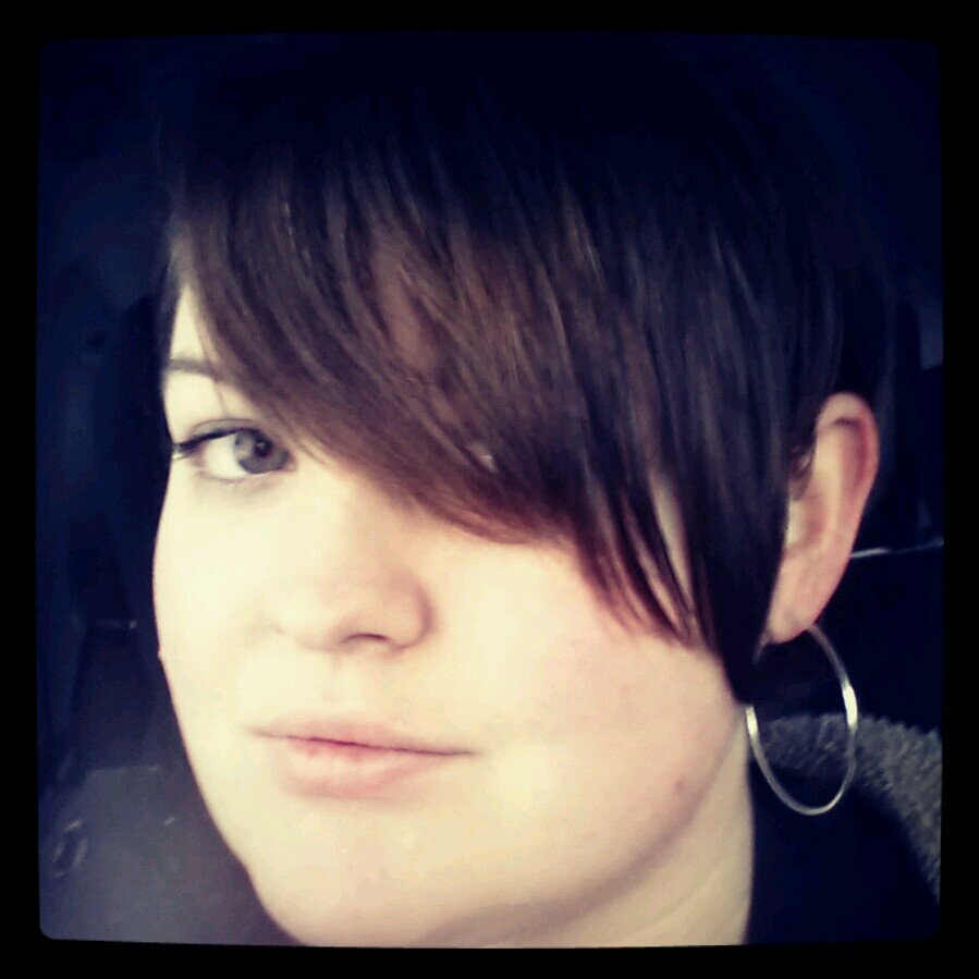 NicBid's profile picture. You cant change the past, but you can change today to make tomorrow better.